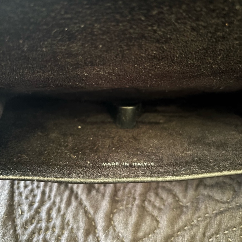 CHANEL Black Quilted Leather Logo Glasses/ Sunglasses Case - Picture 8 of 8